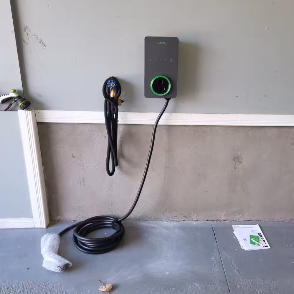 Borne de recharge VE installée pour voiture électrique